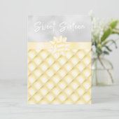 Geel en Zilver Getufte Parels Zoet Zestien Kaart (Staand voorkant)