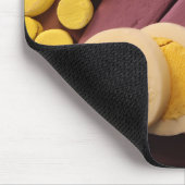 Geel gelookt Afbeelding met gespleten hardgekookte Muismat (Hoek)