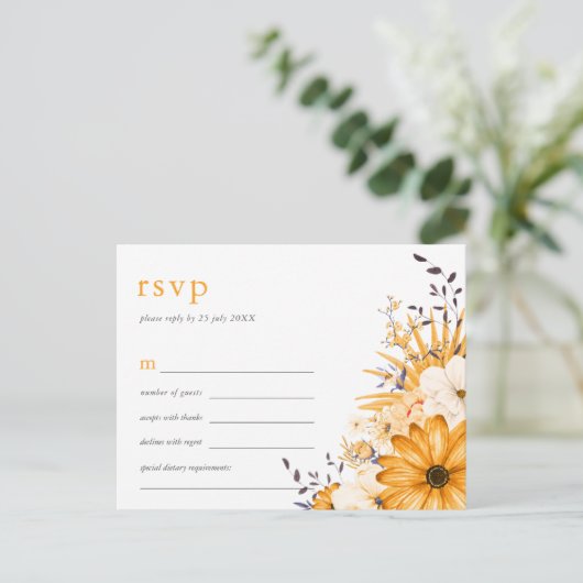 Geel Grijs Waterverf Bloemen Bruiloft RSVP Uitnodiging Briefkaart (Staand voorkant)