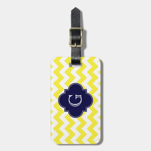 Geel groots Chevron Navy Blue Quatrefoil Monogram Bagagelabel (Voorkant verticaal)