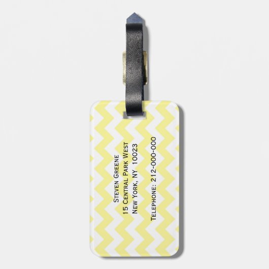 Geel groots Chevron Navy Blue Quatrefoil Monogram Bagagelabel (Achterkant verticaal)