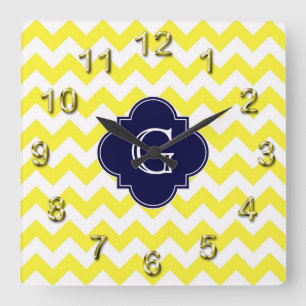 Geel groots Chevron Navy Blue Quatrefoil Monogram Vierkante Klok