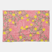 Geel Jasmijnventiel op koraalroze Theedoek (Horizontaal)
