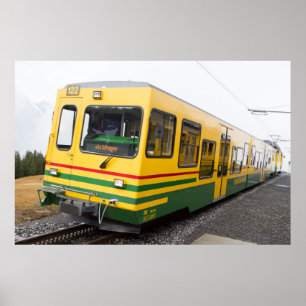 Geel Poster van de schimmeltrein in de bergen