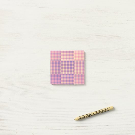 Geel Roze Paarse Geruite Patchwork Patroon Post-it® Notes (Op bureau)