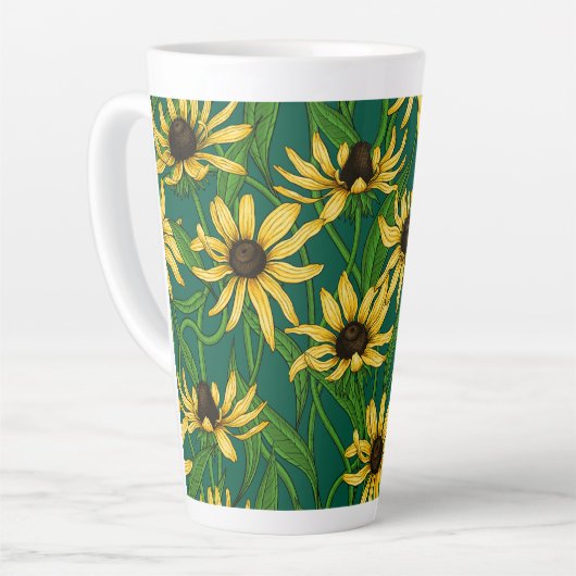 Geel Rudbekia op donkergroen Latte Mok (Linkerhoek)