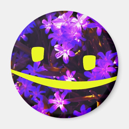Geel Smiley Face over Blue Flowers Magnet Magneet (Voorkant)