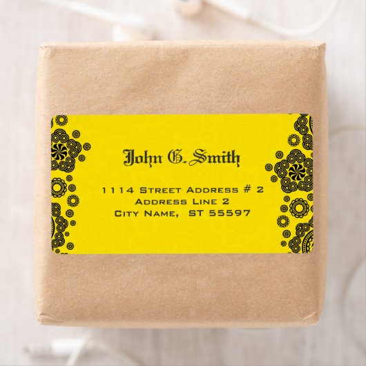 Geel & zwart cirkelpatroon ontwerp etiket (Insitu)