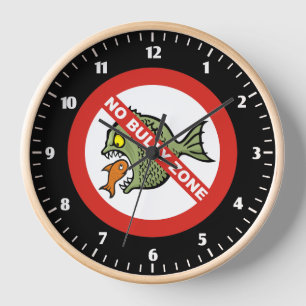 Geen Bully Zone Large Clock