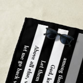 Geen equivalente uitdrukking in het Nederlands, ma Strandlaken (In situ)