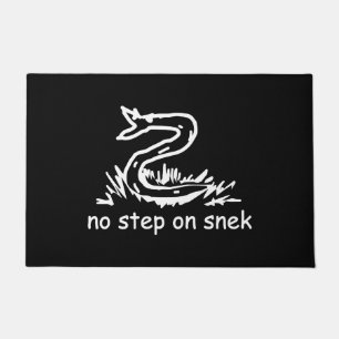 Geen stap op snek memes Gadsden parodie SnekRight Deurmat