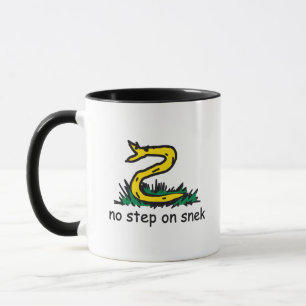 Geen stap op snek memes Gadsden parodie SnekRight Mok