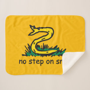 Geen stap op snek memes Gadsden parodie SnekRight Sherpa Deken