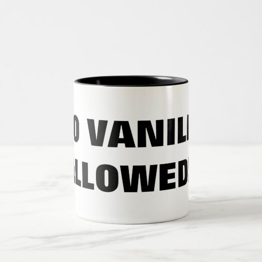 GEEN VANILLA TOEGESTAAN! TWEEKLEURIGE KOFFIEMOK (Center)