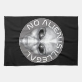 Geen vreemdeling is illegaal theedoek (Horizontaal)