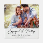 Geëngageerde Merry Photo Snowflake Keepomwille Keramisch Ornament (Voorkant)