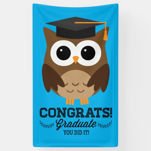 Gefeliciteerd Afstuderen | Owl in Pet Spandoek (Verticaal)