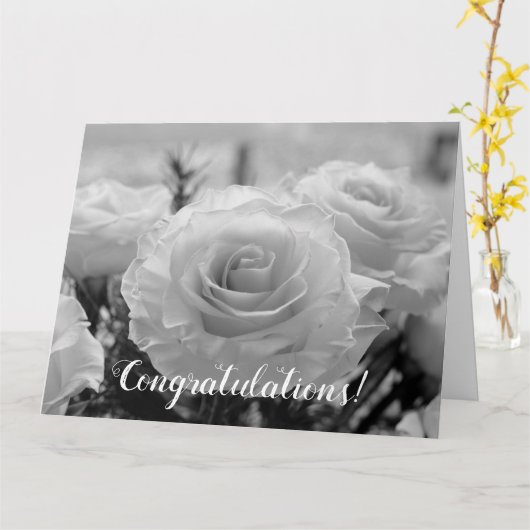 Gefeliciteerd: grote witte rozen bruiloft kaart (Gele Bloem)