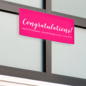 Gefeliciteerd hot pink custom script afstuderen spandoek (Buitenkant Gebouw)