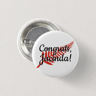 Gefeliciteerd, Jacinda! Eigen tekst en kleuren Ronde Button 3,2 Cm