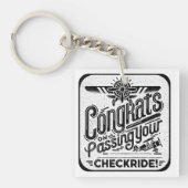 Gefeliciteerd met het passeren van je checklist! sleutelhanger (Voorkant)