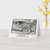 Gefeliciteerd met je rijbewijs, oude auto. kaart (Gele Bloem)
