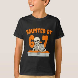 Gegriefde Zes Zeven 6 7 Meme 67 Skelet Hand Hallow T-shirt