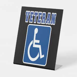 Gehandicapte gehandicapte veteraan reclamebord met voetstuk