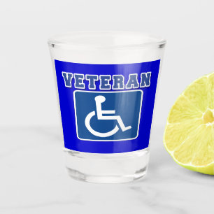 Gehandicapte gehandicapte veteraan shot glas