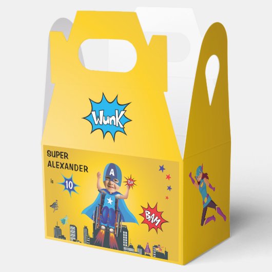 Gehandicapte vliegsuperheld rolstoel Fun Birthday Bedankdoosjes (Geopend)