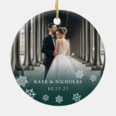 Gehuwd en helder | Kerstfeest met een bruiloft Keramisch Ornament (Achterkant)
