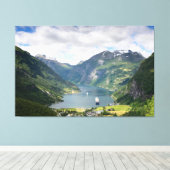 Geirangerfjord landschap canvas afdruk (Insitu (Houten vloer))
