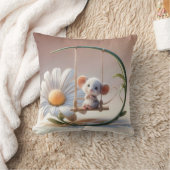 Gekke muis op een Daisy Swing Kussen (Deken)