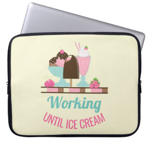 Gekke woordspeling die werkt tot Ice Cream - Yummy Laptop Sleeve