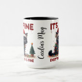 Gekke zwarte kat in kerstverlichting mok (Midden)