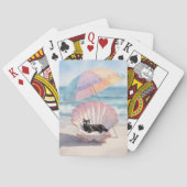 Gekke zwarte kat in zeeschelp met paraplu spelen pokerkaarten (Achterkant)