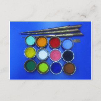 gekleurd zand voor de bouw van een boeddhistische kaart