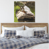 gekleurde schildpadden die zichzelf zonnen in een canvas afdruk (Insitu (Slaapkamer))