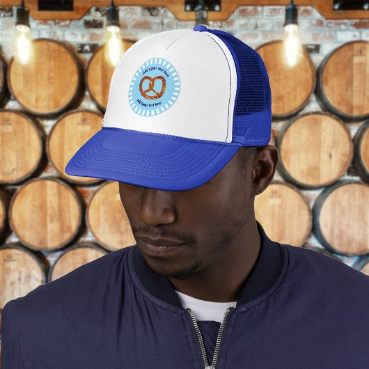 Geknoopt Pretzel Brood op Blauw & Wit - eigen teks Trucker Pet