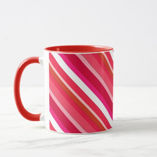 Gelaagde snoepjes strepen - rood, roze en wit mok (Links)