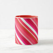 Gelaagde snoepjes strepen - rood, roze en wit mok (Midden)