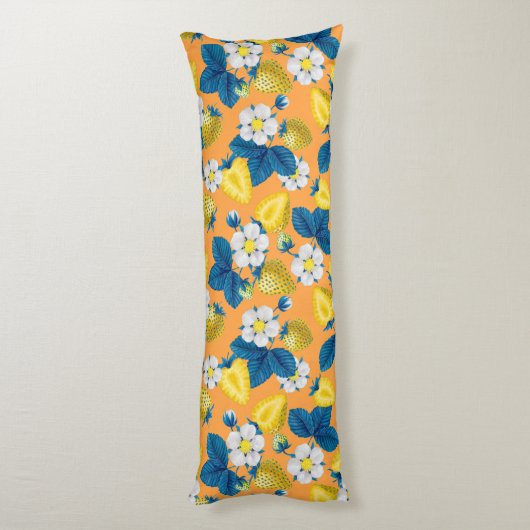 Gele aardbeien op sinaasappel lichaamskussen (Achterkant (Verticaal))