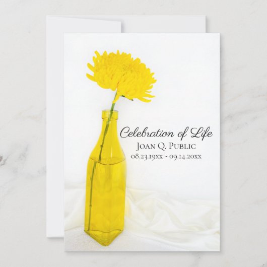 Gele bloem in vaas viering van het levensmonument kaart (Voorkant)