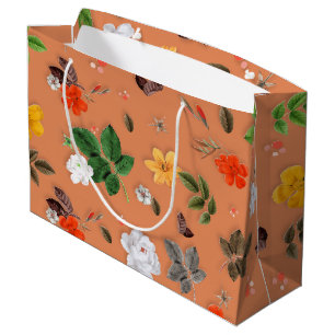 Gele bloemen en witte rozen 25 groot cadeauzakje