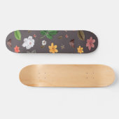Gele bloemen en witte rozen 26 skateboard (Horizontaal)