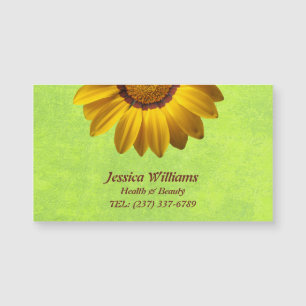 Gele bloemen op Abstract Groen Monogram