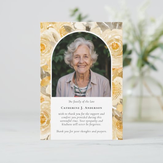 gele bloemen sympathie begrafenis bedankkaart (Staand voorkant)