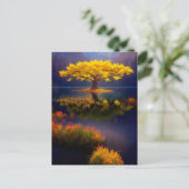 Gele boom in het midden van het meer briefkaart (Staand voorkant)
