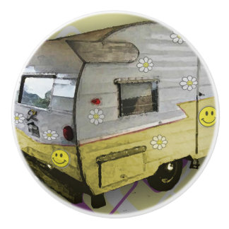 Gele  Camper Trailer knop