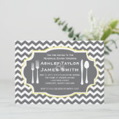 Gele Chevron Rehearsal Dinner Invitation Kaart (Staand voorkant)